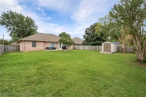 Exterior - 7208 Millennium Dr, Fort Smith, AR 72916 photo 8 of 10