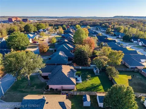 View/Area - 7208 Millennium Dr, Fort Smith, AR 72916 photo 2 of 7