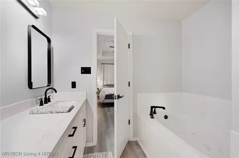 Bath - 7208 Millennium Dr, Fort Smith, AR 72916 photo 3 of 5