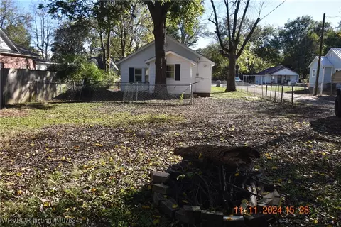 413 E Chickasaw Ave, Sallisaw, OK 74955 photo 3