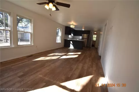 413 E Chickasaw Ave, Sallisaw, OK 74955 photo 6