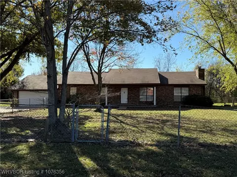 1349 Eastgate Ests, Van Buren, AR 72956