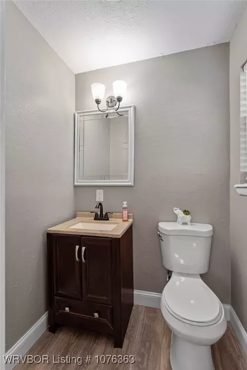 Bath - 8410 32nd Ter, Fort Smith, AR 72908 photo 3 of 4