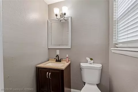 Bath - 8410 32nd Ter, Fort Smith, AR 72908 photo 4 of 4