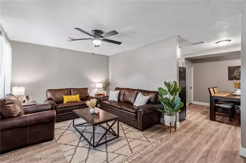 Living - 8410 32nd Ter, Fort Smith, AR 72908 photo 1 of 2