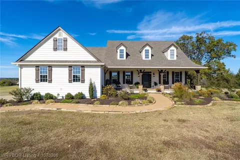 2314 Mountain Grove Trl, Alma, AR 72921