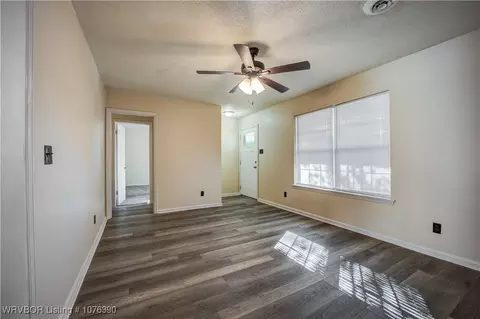 802 K St, Barling, AR 72923 photo 10