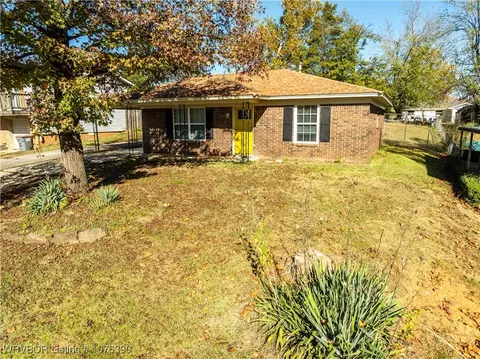 802 K St, Barling, AR 72923 photo 3
