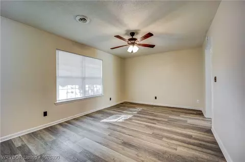 802 K St, Barling, AR 72923 photo 11