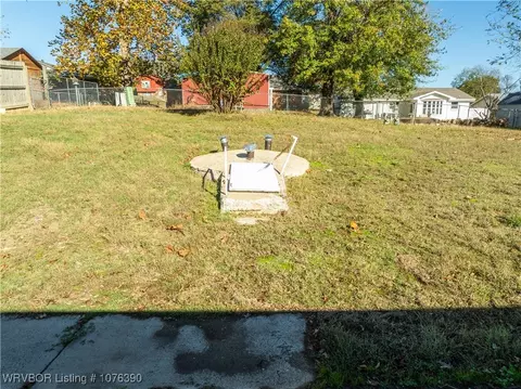 802 K St, Barling, AR 72923 photo 28