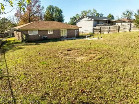 802 K St, Barling, AR 72923 photo 7