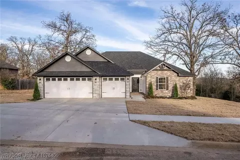 2324 Durango Dr, Van Buren, AR 72956