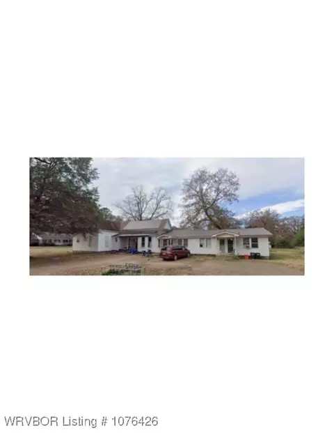 448 W 4th St, Waldron, AR 72958 photo 1