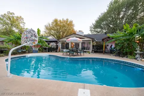 Exterior - 6419 Boston St, Fort Smith, AR 72903 photo 4 of 10