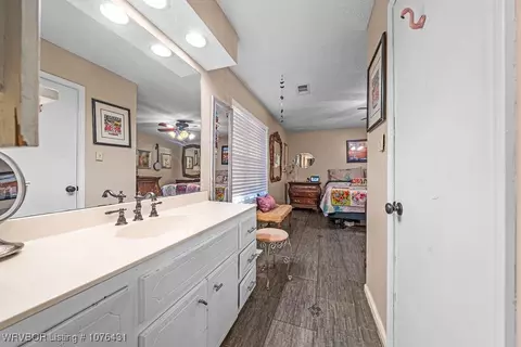 Bedroom - 6419 Boston St, Fort Smith, AR 72903 photo 4 of 6
