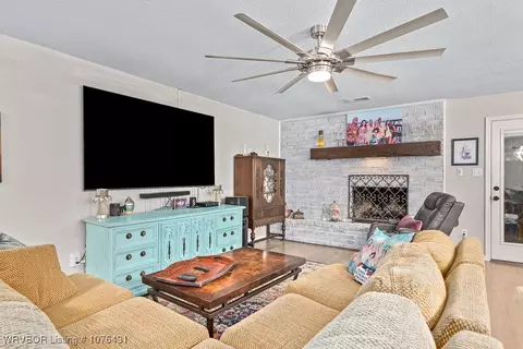 Living - 6419 Boston St, Fort Smith, AR 72903 photo 2 of 2