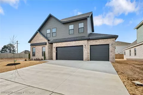 Exterior - 530 Apollo Dr, Centerton, AR 72719 photo 3 of 5