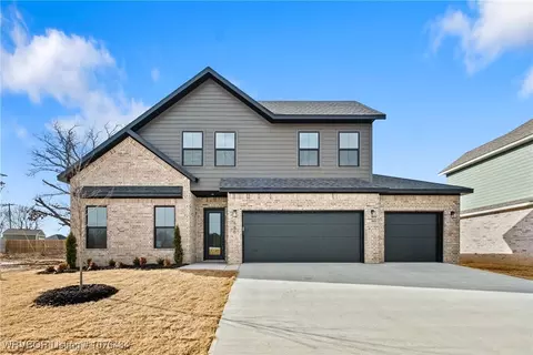 530 Apollo Dr, Centerton, AR 72719