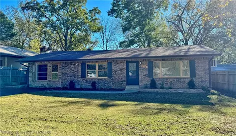 504 8th St, Talihina, OK 74571