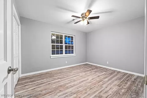 Bedroom - 1722 Tulsa St, Fort Smith, AR 72901 photo 4 of 5