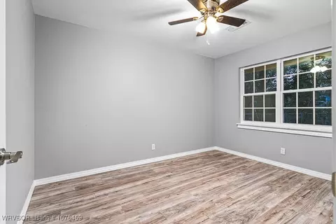 Bedroom - 1722 Tulsa St, Fort Smith, AR 72901 photo 3 of 5