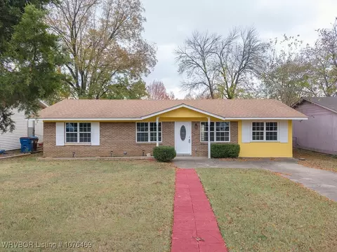1722 Tulsa St, Fort Smith, AR 72901
