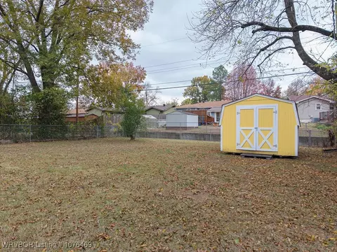 Exterior - 1722 Tulsa St, Fort Smith, AR 72901 photo 6 of 6