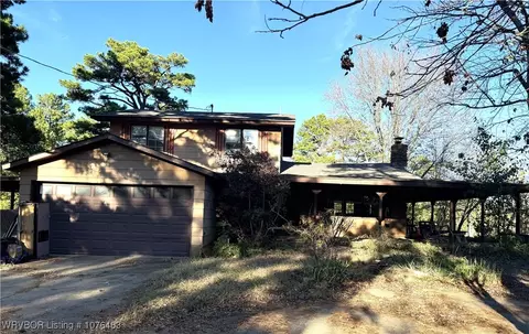 24718 Wann Rd, Howe, OK 74940