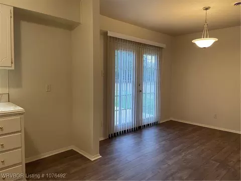Dining - 8206 Colony Ln, Fort Smith, AR 72908 photo 1 of 1