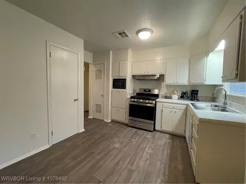 Kitchen - 8206 Colony Ln, Fort Smith, AR 72908 photo 1 of 4