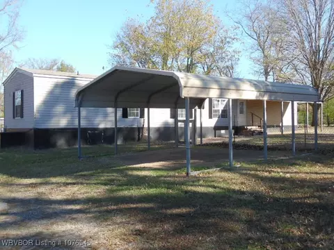 624 W Powell St, Magazine, AR 72943