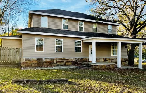 227 N 39th St, Fort Smith, AR 72903