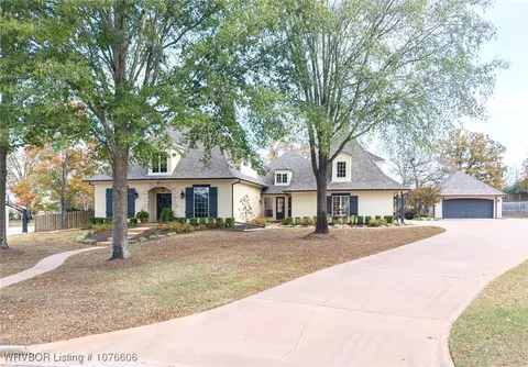 6904 Southfield Cir, Fort Smith, AR 72916
