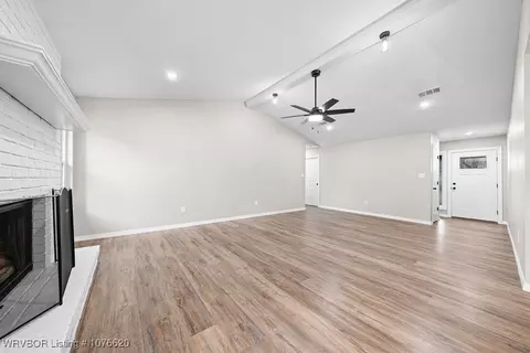 8510 Meadow Dr, Fort Smith, AR 72908 photo 5