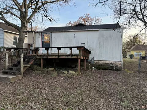 Exterior - 1705 S W St, Fort Smith, AR 72901 photo 3 of 4