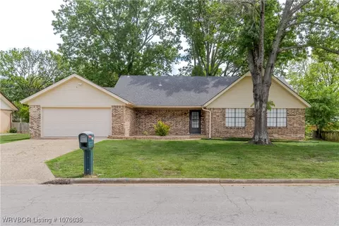 3216 Caitlin Ct, Fort Smith, AR 72908 photo 1