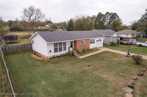 3706 Hon Ave, Fort Smith, AR 72903 photo 2