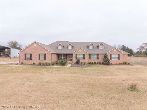 6582 Broadleaf Dr, Alma, AR 72921