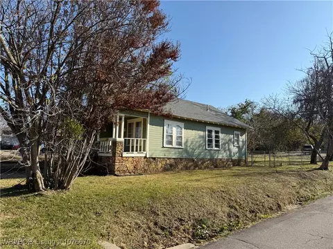1700 S R St, Fort Smith, AR 72901 photo 2