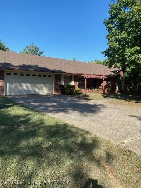 4611 S T Cir, Fort Smith, AR 72903