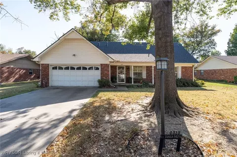 4414 Victoria Dr, Fort Smith, AR 72904