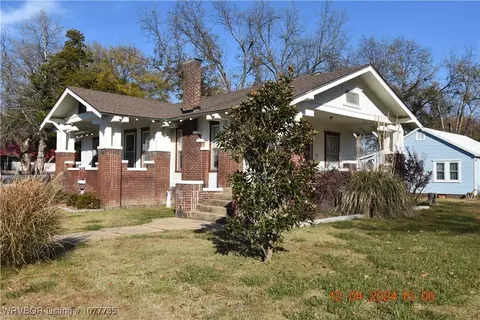 401 E Chickasaw Ave, Sallisaw, OK 74955