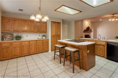 Kitchen - 9501 Bridgeford Rd, Fort Smith, AR 72908 photo 4 of 5