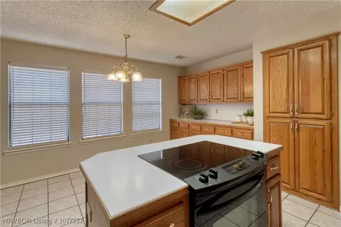 Kitchen - 9501 Bridgeford Rd, Fort Smith, AR 72908 photo 3 of 5
