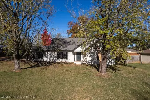 8901 Royal Ridge Dr, Fort Smith, AR 72903 photo 2