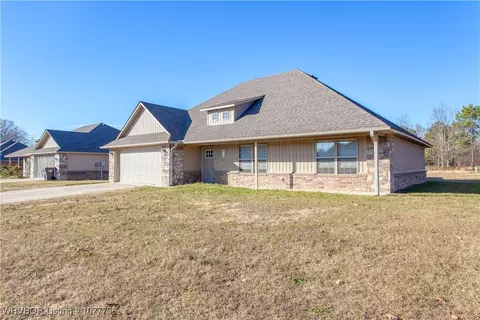 814 Black Creek Ln, Hackett, AR 72937 photo 3