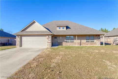 814 Black Creek Ln, Hackett, AR 72937