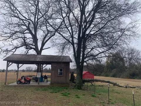 817 High Rd, Ozark, AR 72949 photo 9