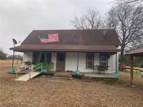 817 High Rd, Ozark, AR 72949