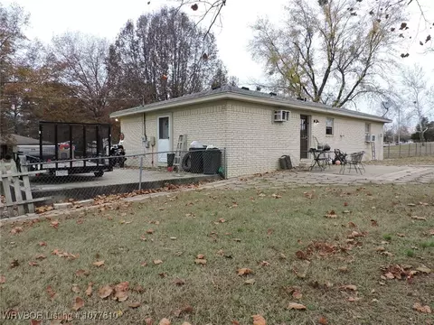 Exterior - 1302 Bugscuffle Rd, Lavaca, AR 72941 photo 8 of 12